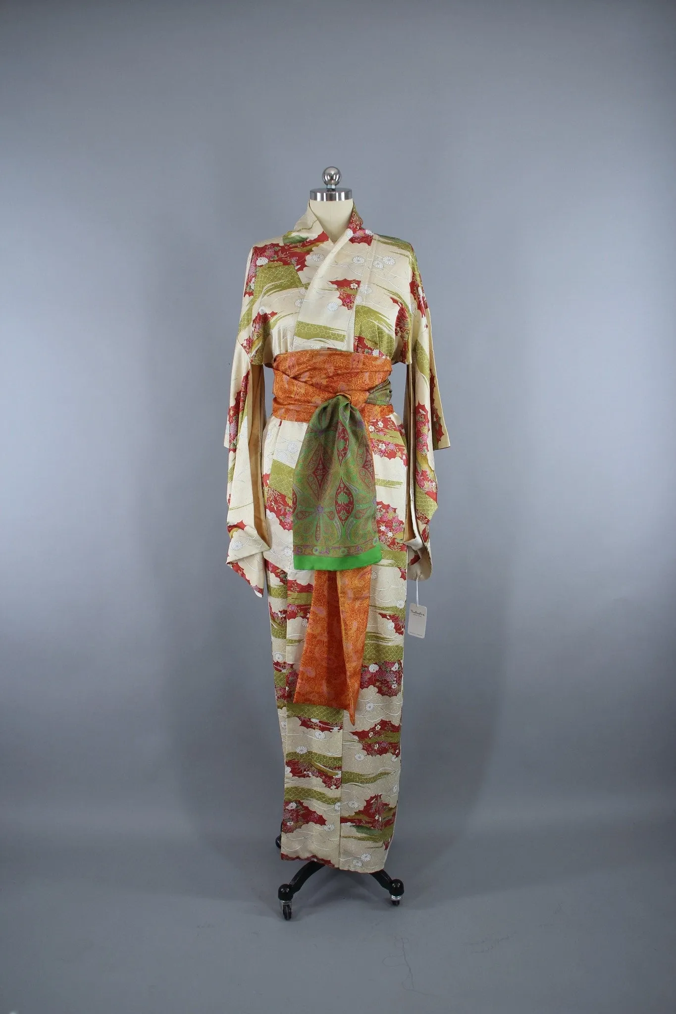1950s Vintage Silk Kimono Robe Furisode with Ivory Floral Print