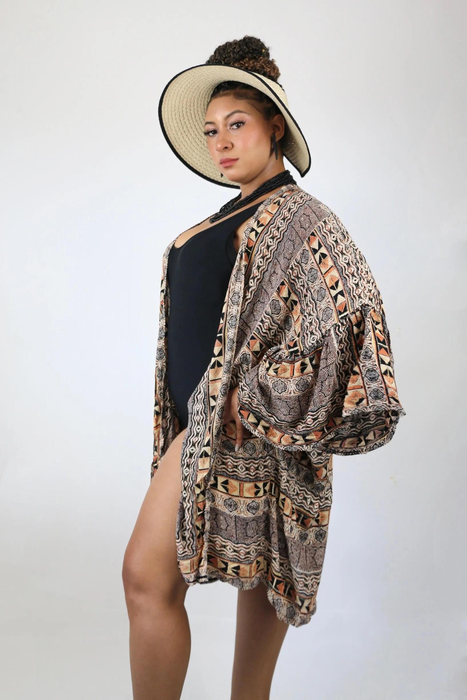 Banou Ruffle Kimono