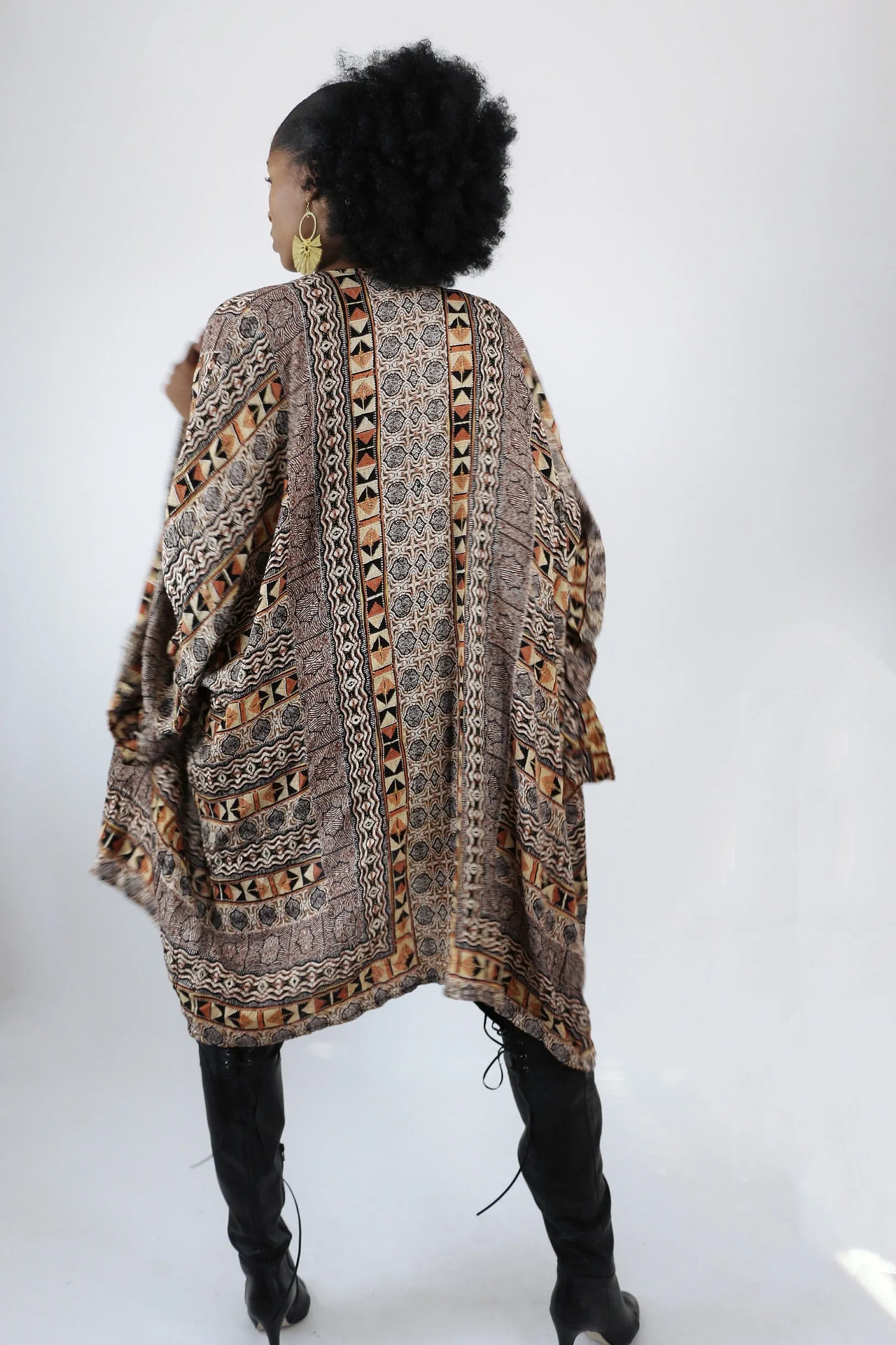 Banou Ruffle Kimono