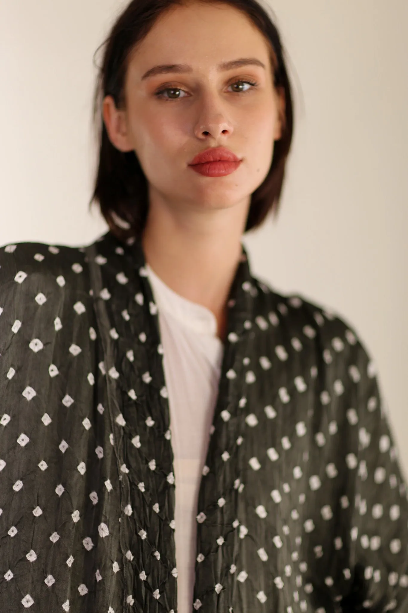 BLACK DOT SILK KIMONO LUNI
