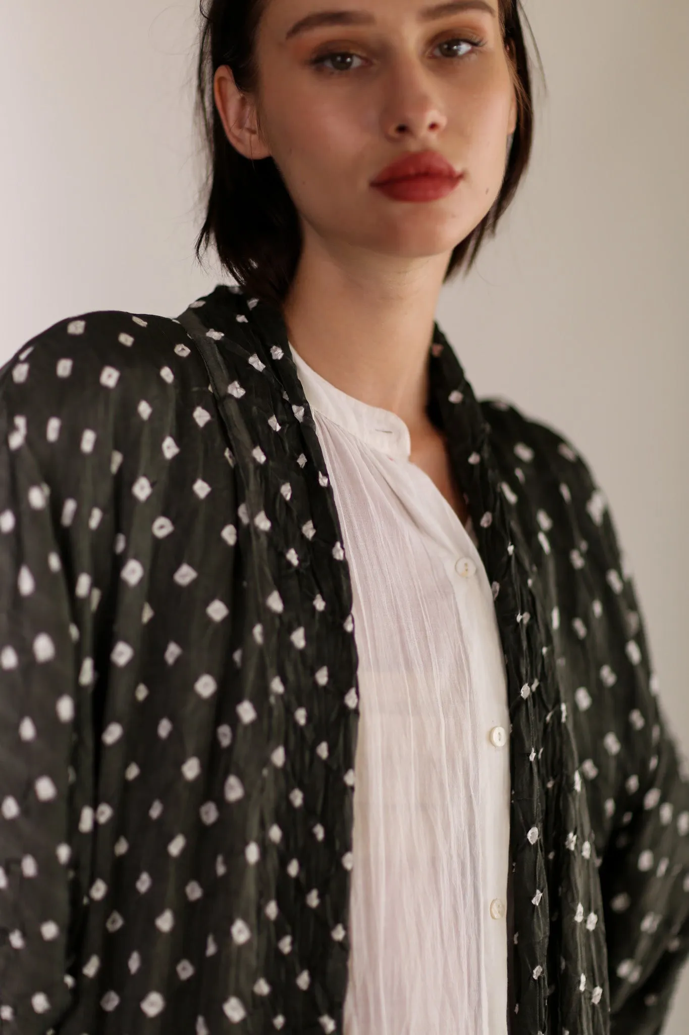 BLACK DOT SILK KIMONO LUNI