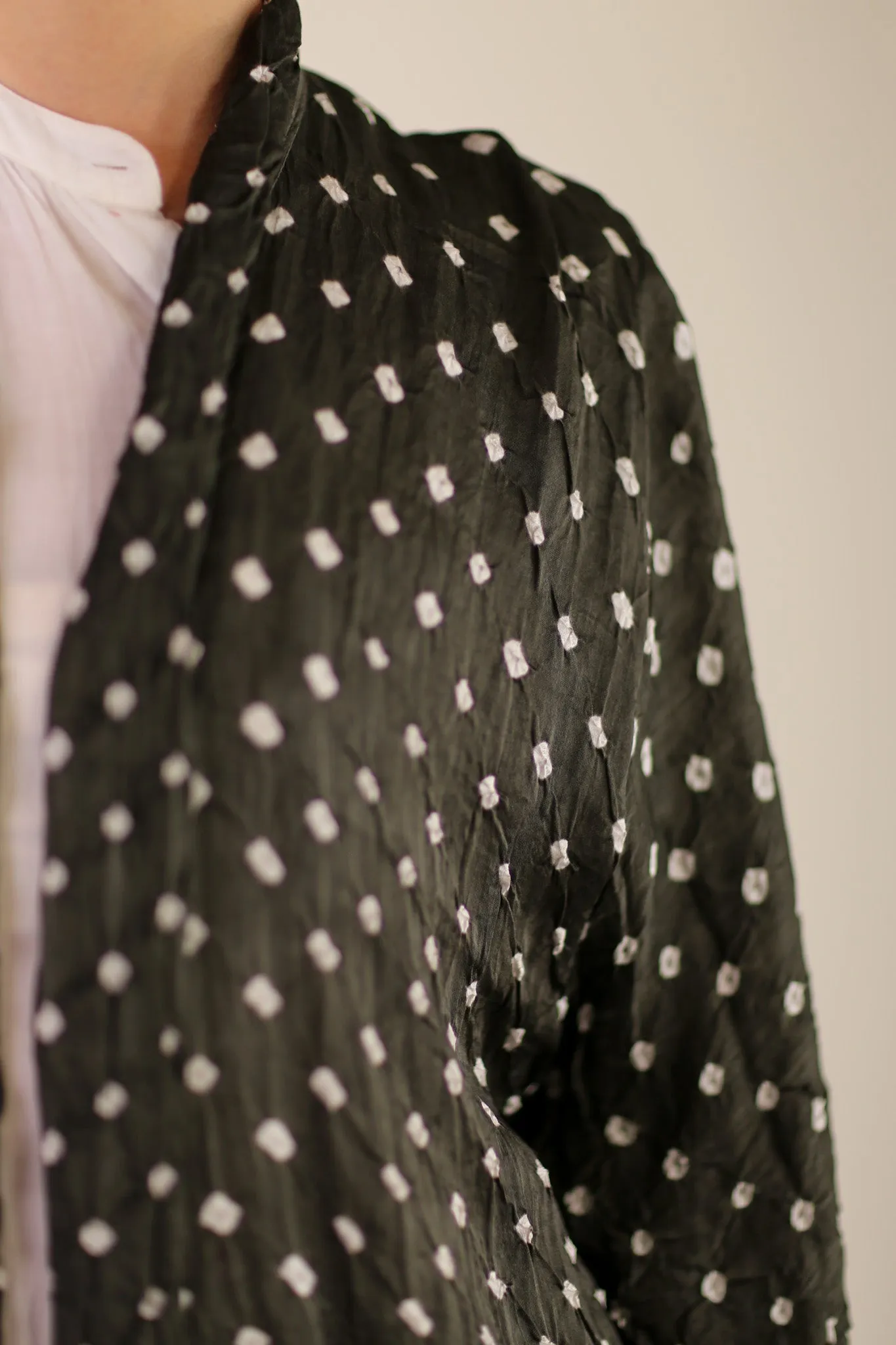 BLACK DOT SILK KIMONO LUNI