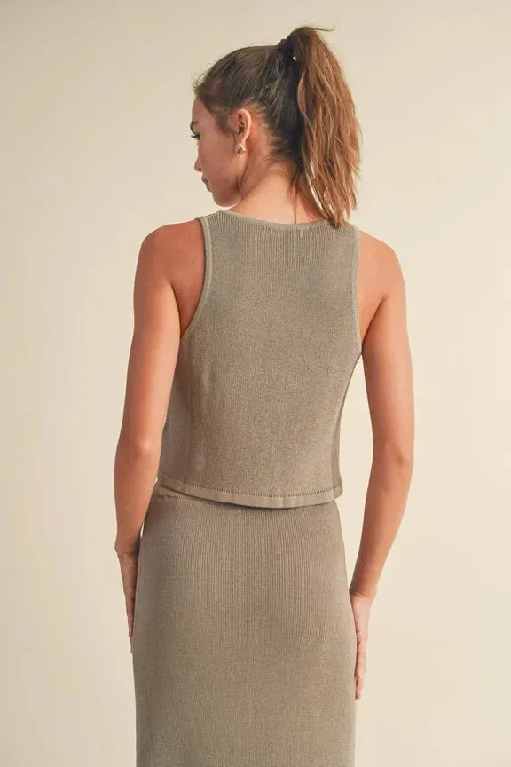 BUTTON DETAIL KNITTED VEST