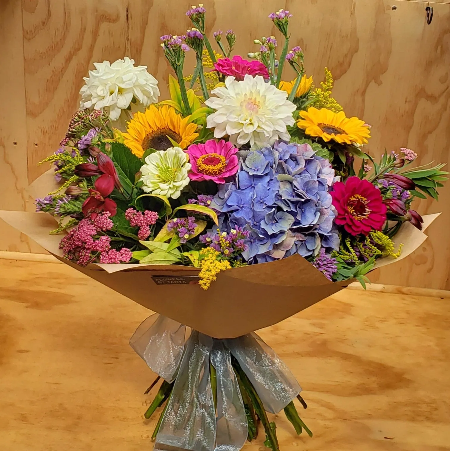 Florist Choice: Bright and Colourful flowers