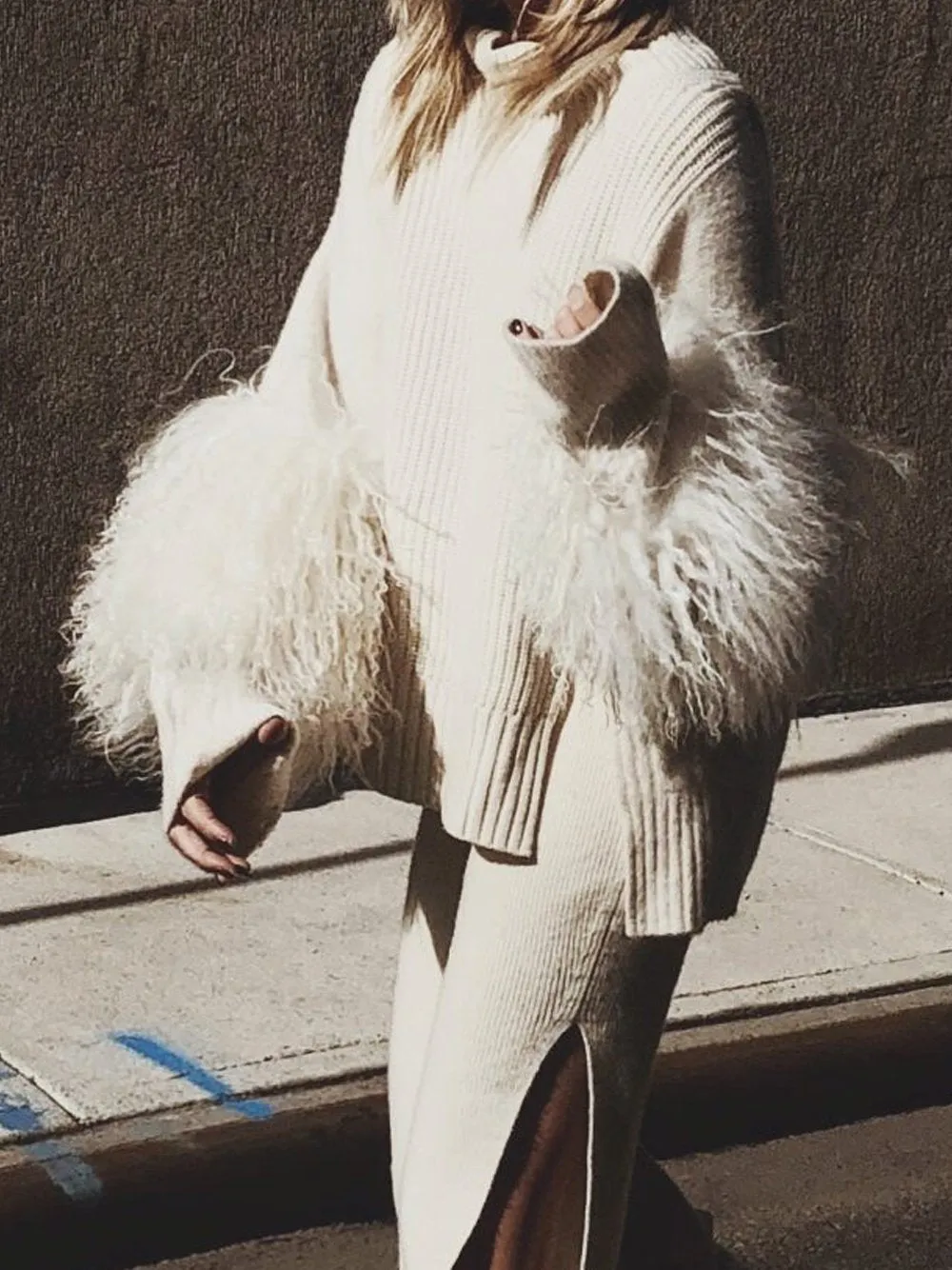 Turtleneck Feathers Sweatshirt